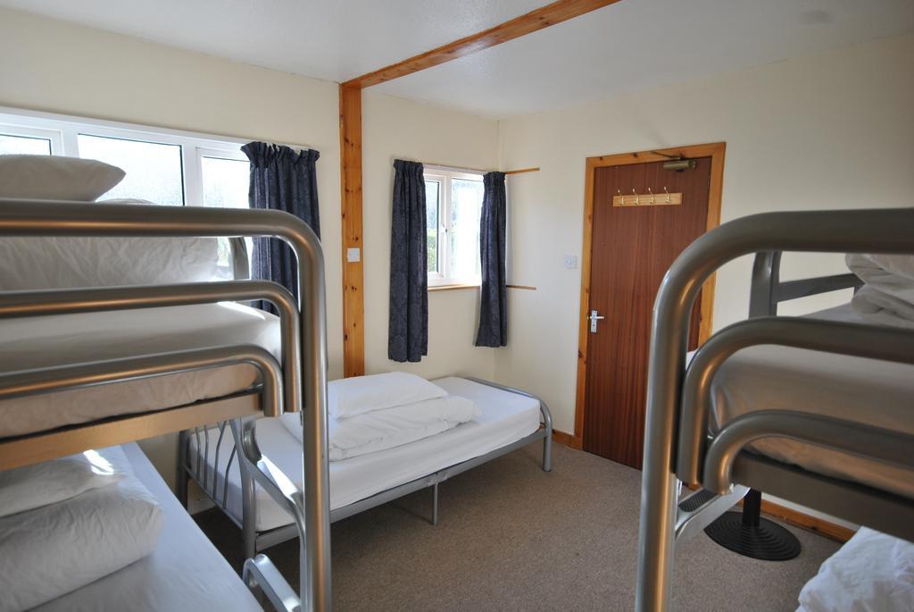 Saucy Mary'S Hostel Кайликин Номер фото